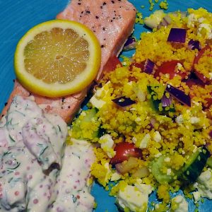 Lax med couscoussallad och kräftskagen