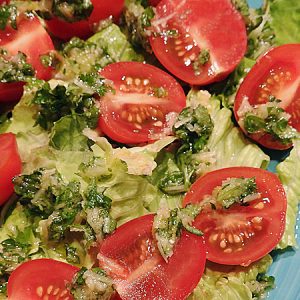 Tomatsallad med gremolata